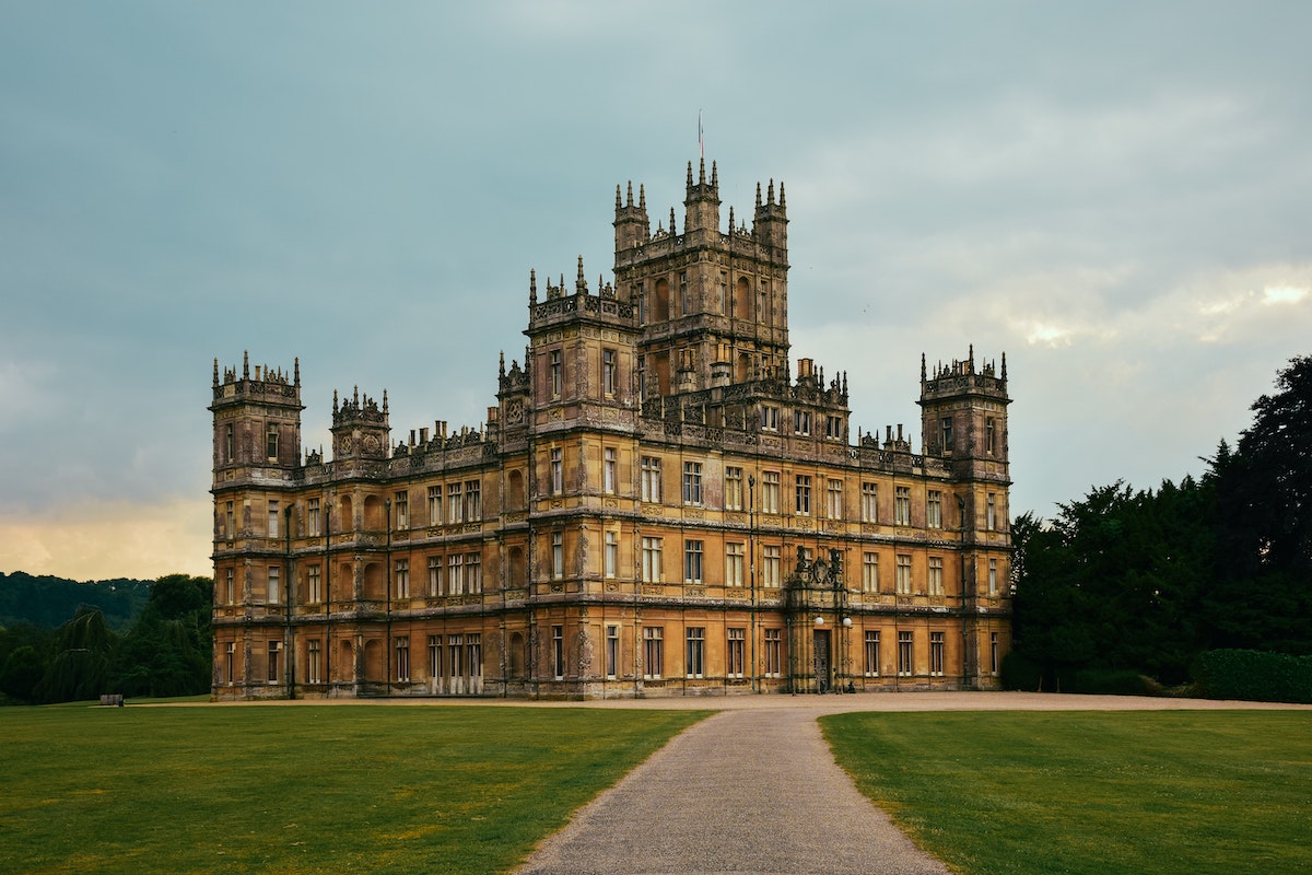 8 Delightful English Locales for Your Bucket List: Highclere Castle, Stratford-Upon-Avon & More - Frayed Passport