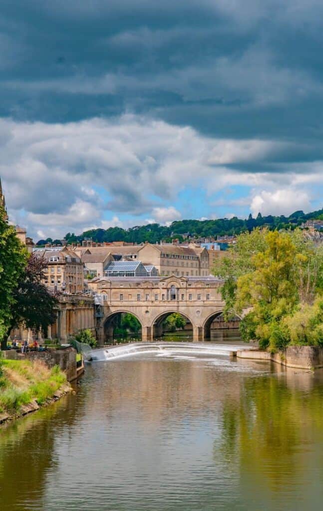 8 Travel Destinations Inspired by Jane Austen: Hampshire, Portsmouth, Derbyshire, Bath & More - Frayed Passport