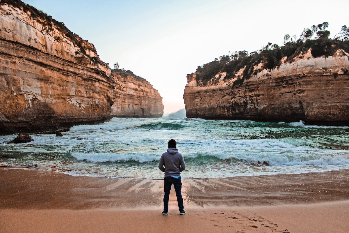 Work And Travel Opportunities In Australia: Working Holiday Visa - Frayed Passport