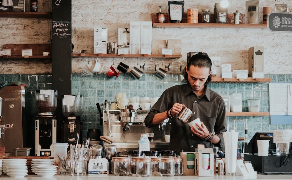 4 Reasons Why London Coffee Shops Are the Best - Frayed Passport