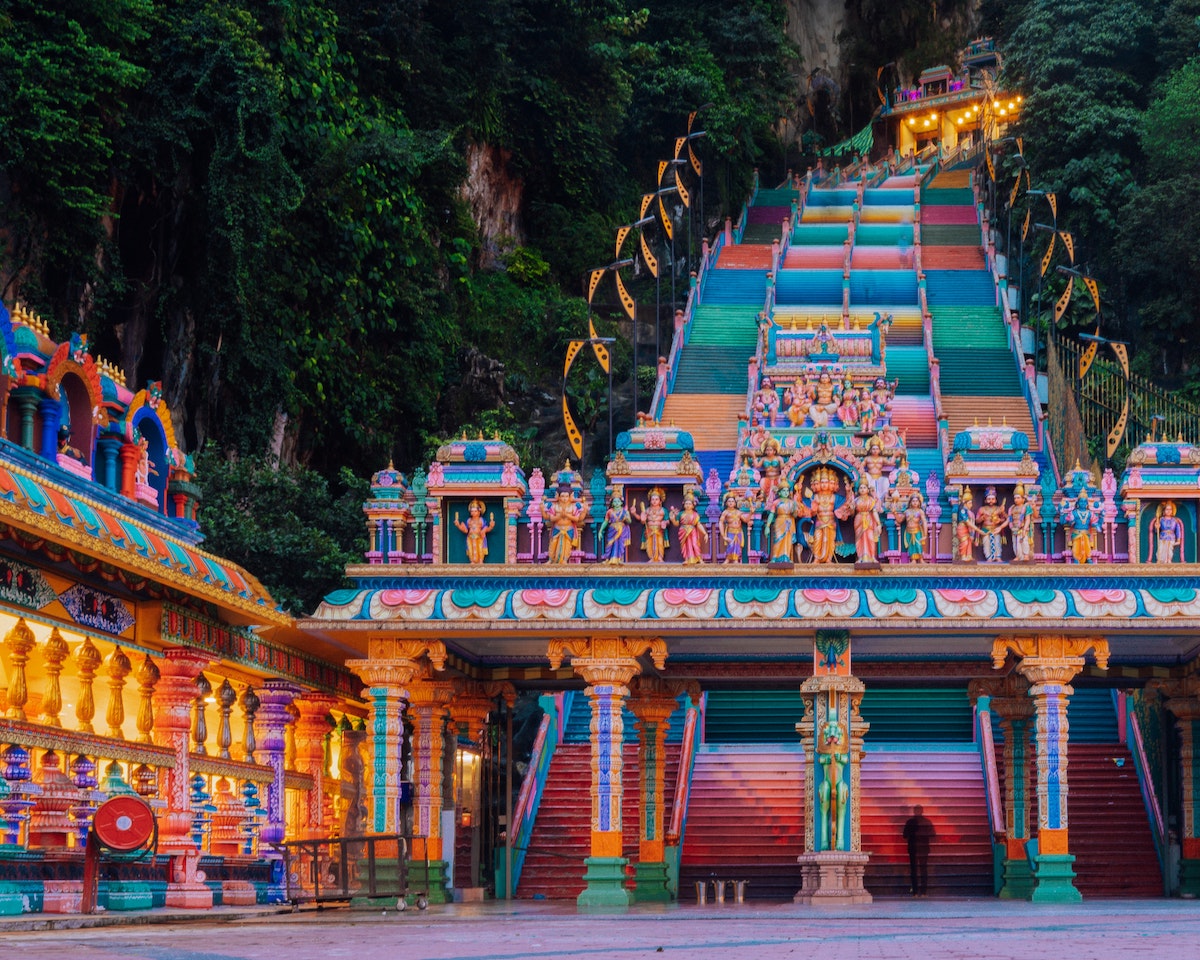 Kuala Lumpur for Digital Nomads and Expats - Batu Caves - Frayed Passport