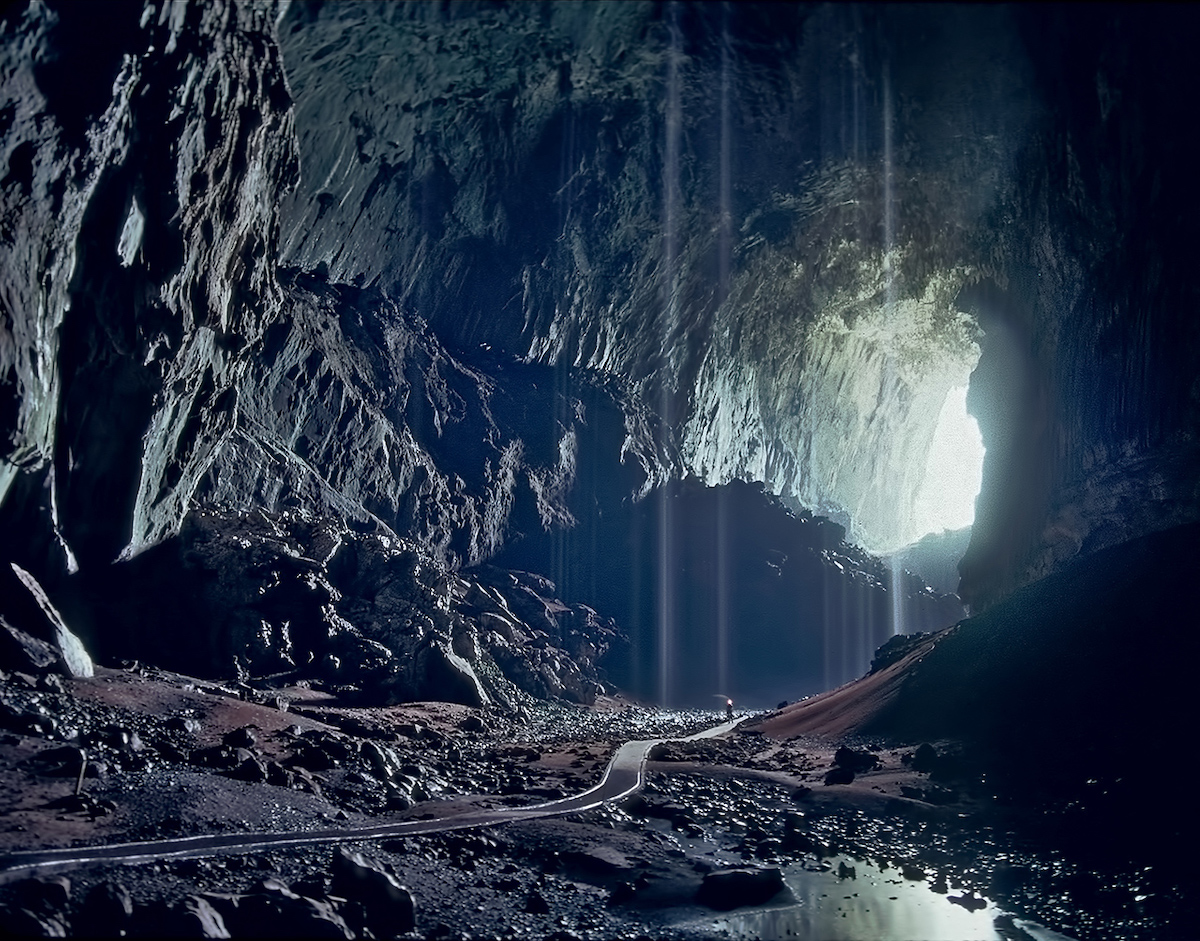 Gunung Mulu National Park in Borneo: Exploring Caves, Mount Mulu & More - Deer Cave - Frayed Passport