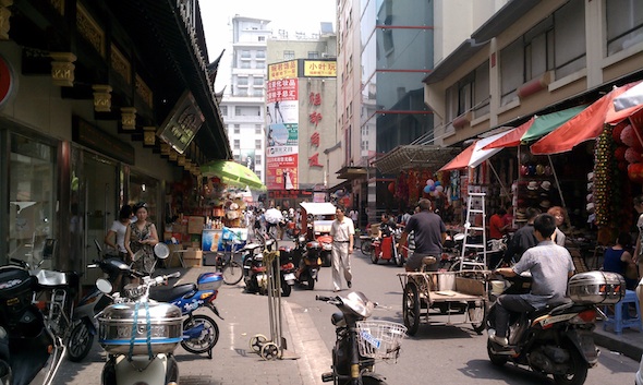 Another street view in Shanghai - PHOTOS: A Sweltering Summer Stay in Shanghai - Frayed Passport