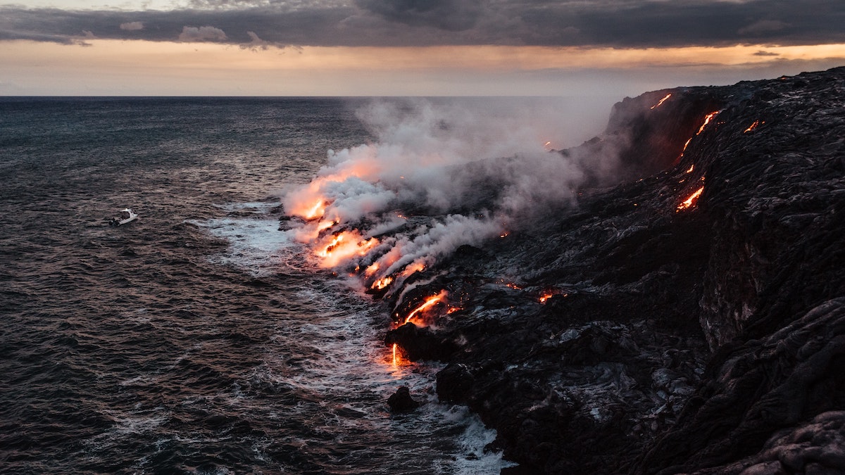 Lava flow in Hawaii - 15 Breathtaking National Parks Across the United States - Frayed Passport