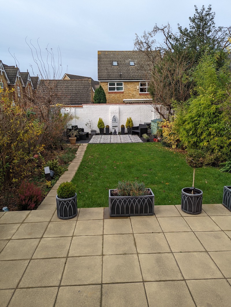 Spending A Winter Month in London: Getting Around by Planes, Trains & Buses - Backyard of an Airbnb in Earlsfield - Frayed Passport