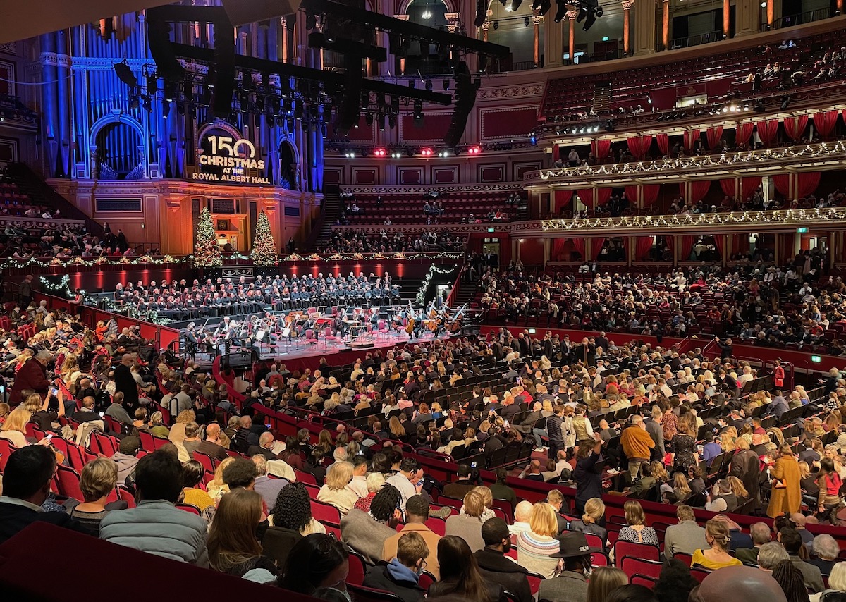Spending A Winter Month in London: Getting Around by Planes, Trains & Buses - Royal Albert Hall - Frayed Passport
