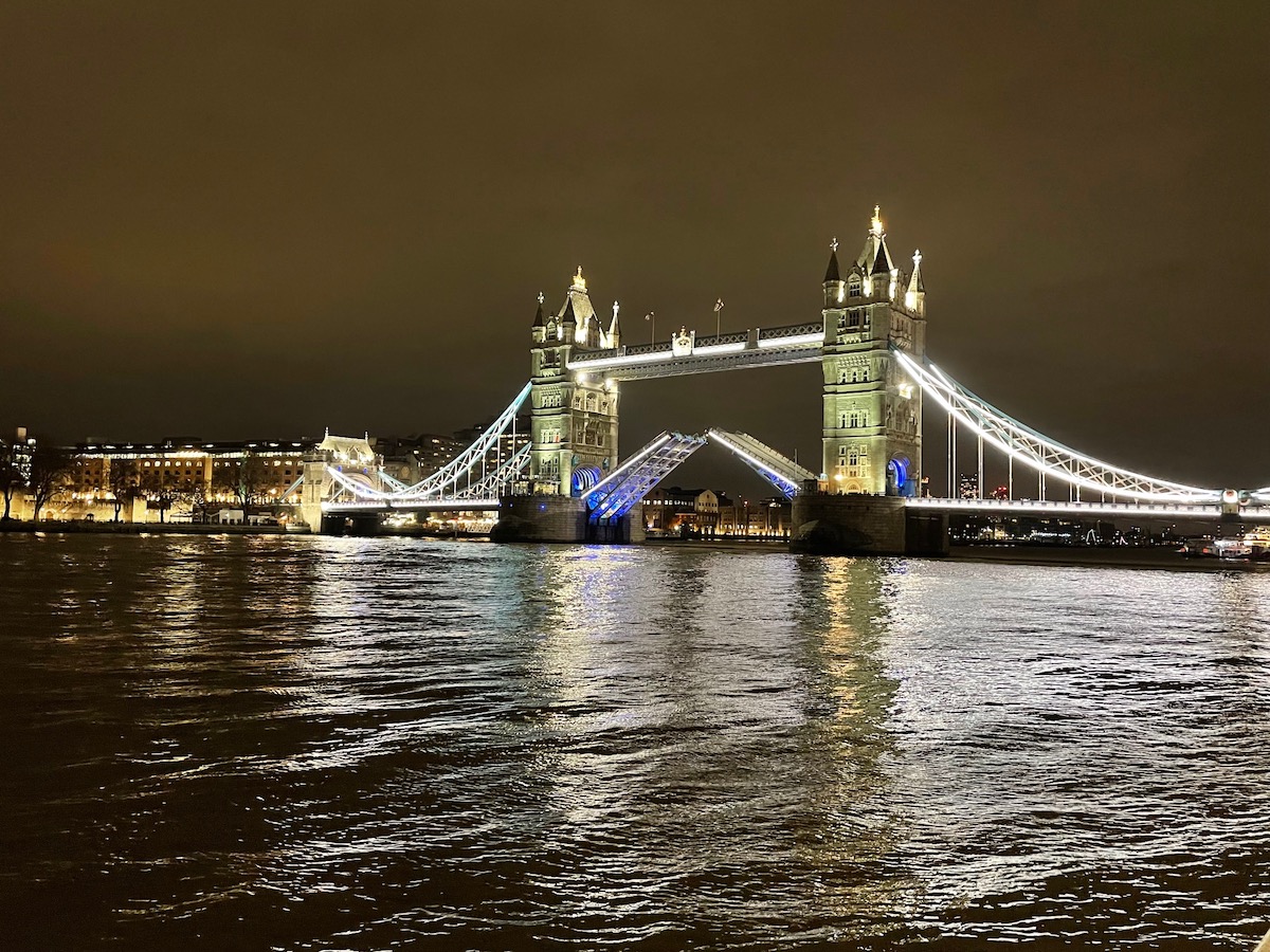 Spending A Winter Month in London: Getting Around by Planes, Trains & Buses - Tower Bridge - Frayed Passport