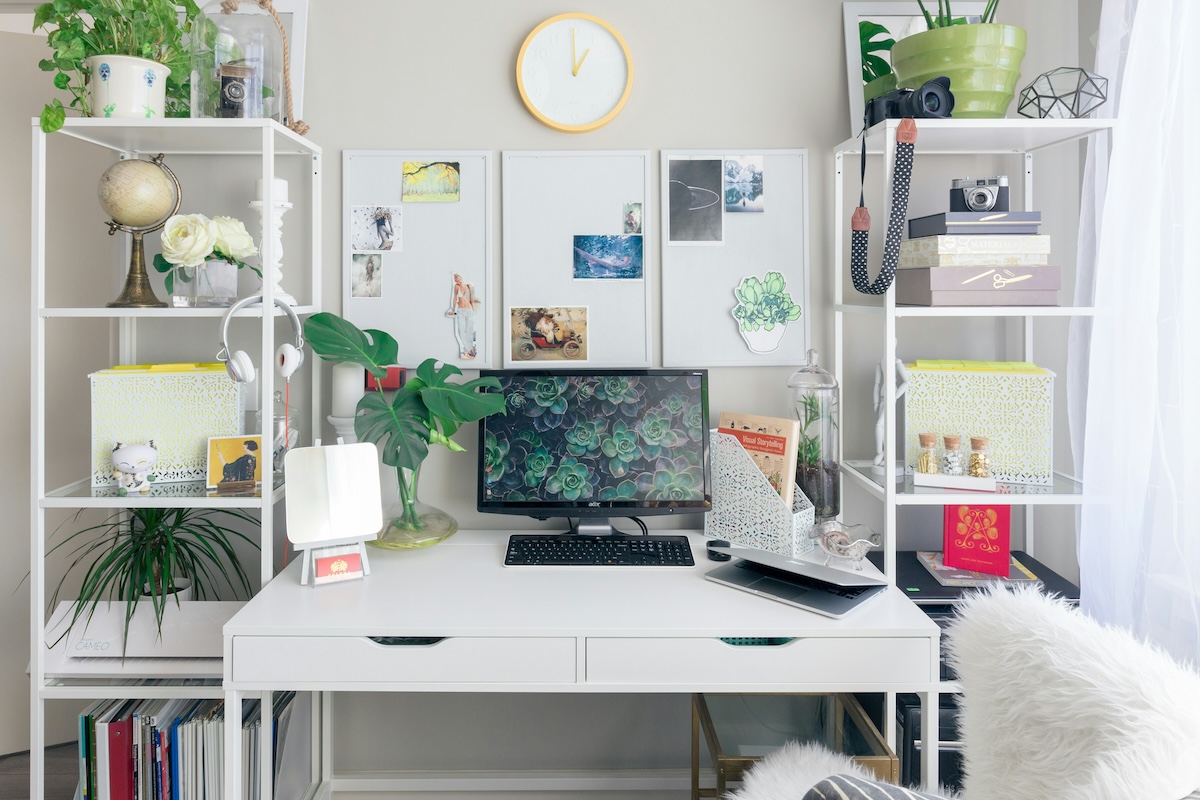 Design Your Ideal Home Office and Discover Your True Freelance Career Path - Frayed Passport