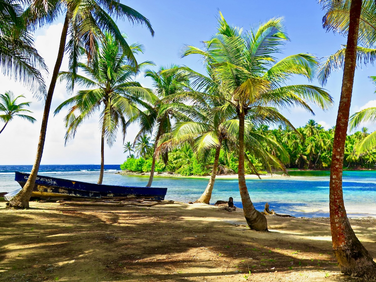 8 Beautiful Remote Island Chains to Explore by Sailing or Cruising - San Blas - Frayed Passport