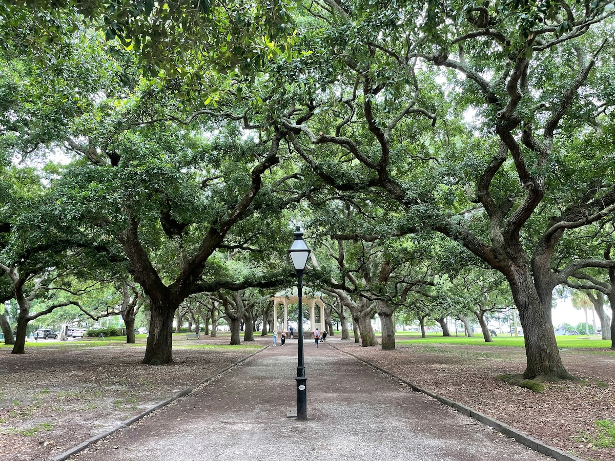 11 Beautiful Southern Gothic Travel Destinations: Savannah, Charleston & More - Savannah, GA - Frayed Passport