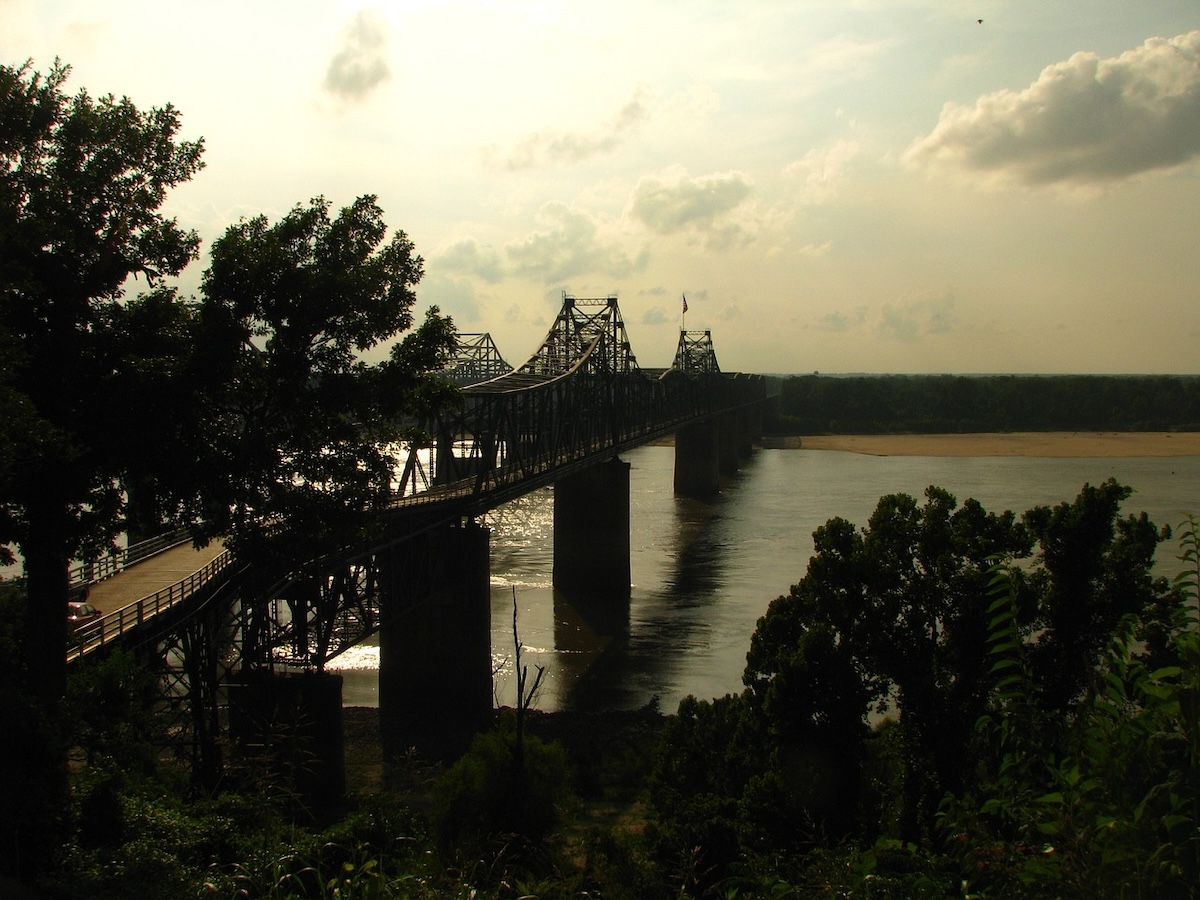 Where Should You Travel Based on Your Favorite Scary Movies? - Vicksburg, MS - Get Out - Frayed Passport