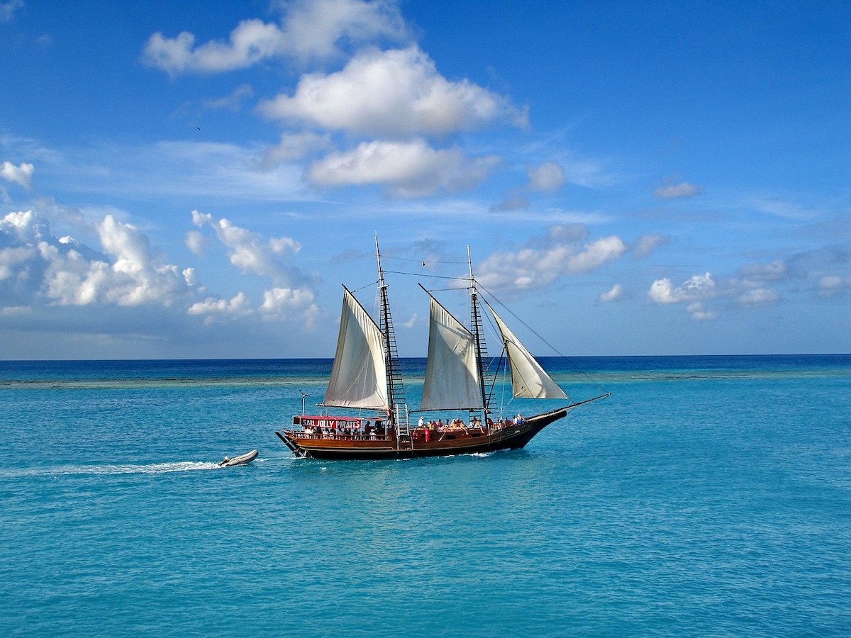 Under The Sea In Aruba: Snorkeling and Diving In One Happy Island - Frayed Passport