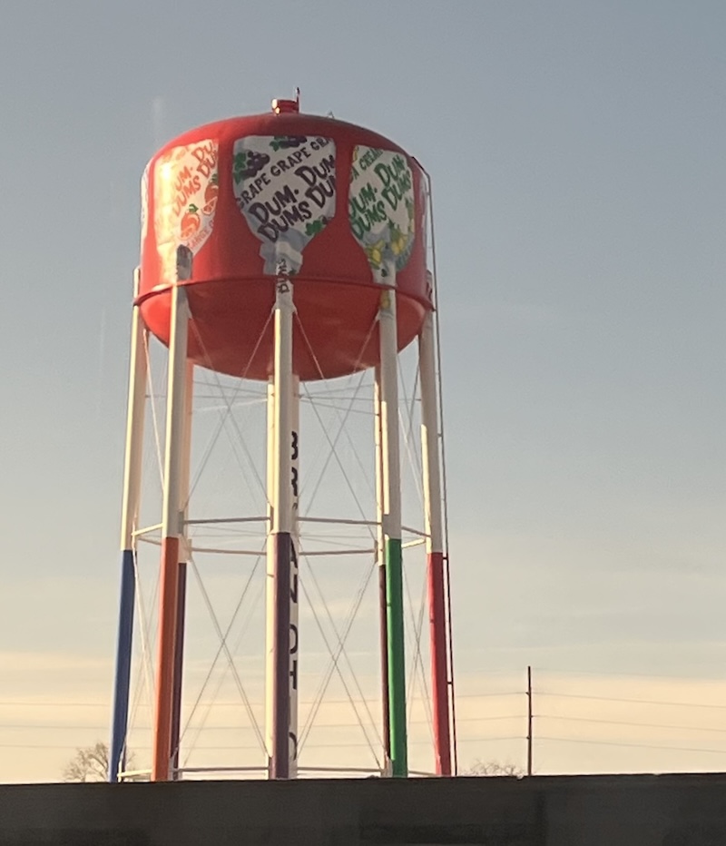 Dum-Dums Water Tower - One Town That Won’t Let You Down: Trains, Art and Baseball in Chicago - Frayed Passport
