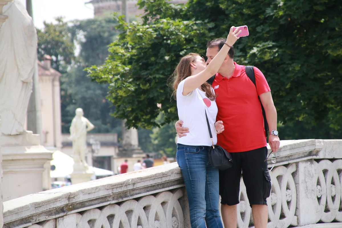 Moving Overseas Checklist: Things to Do Before Moving Abroad - Frayed Passport