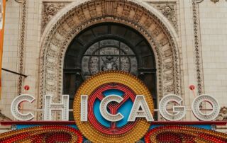 One Town That Won’t Let You Down: Trains, Art and Baseball in Chicago - Frayed Passport