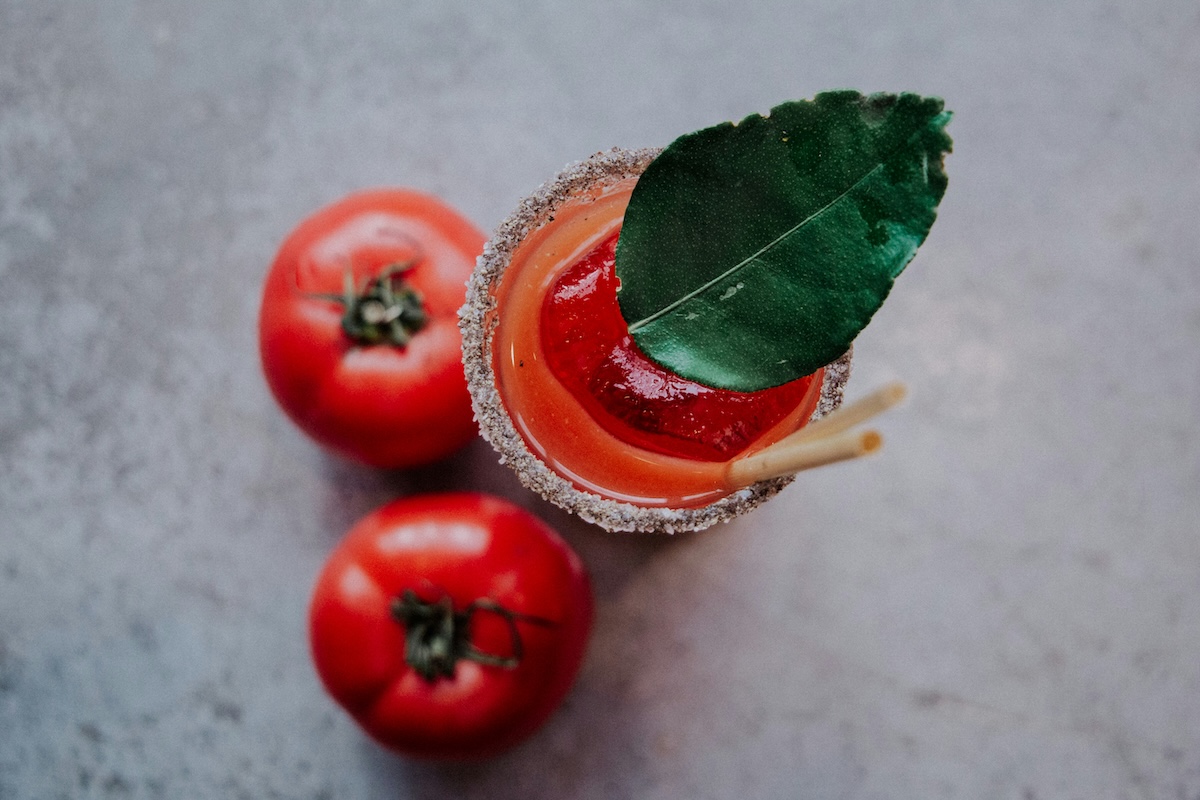 Why Your Taste Gets Weird on an Airplane (and Tomato Juice Stops Being Disgusting) - Frayed Passport