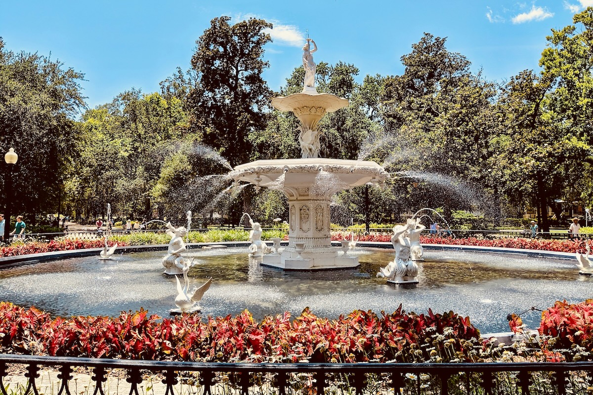 4 Fascinating Facts About Savannah's Forsyth Park - Frayed Passport