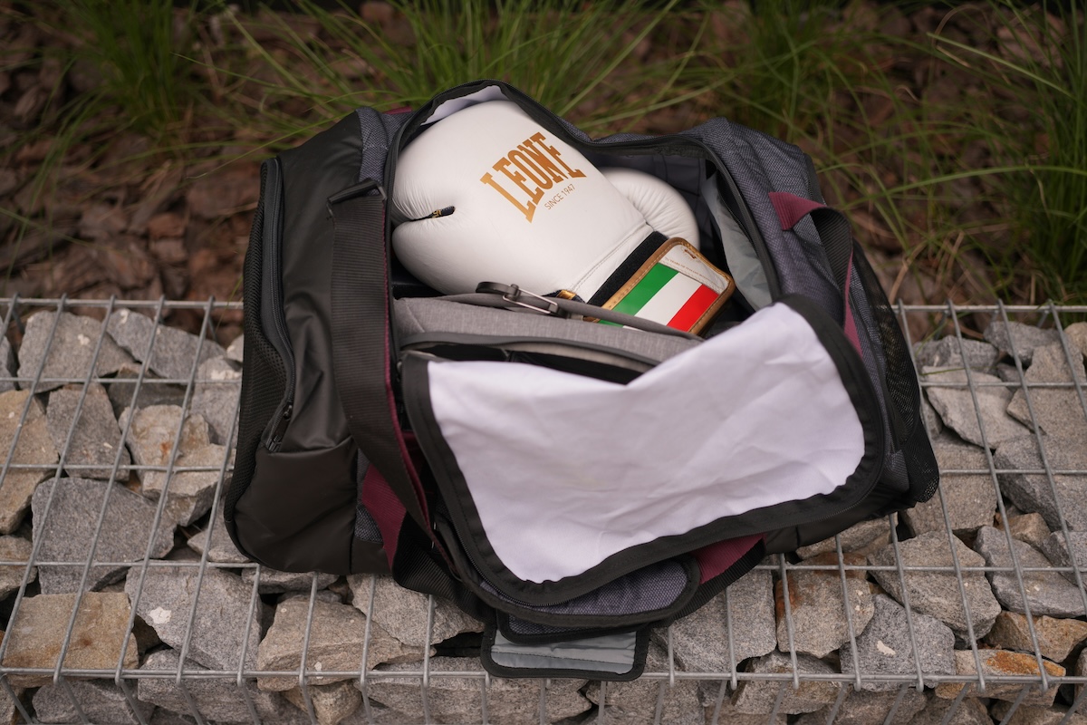 Men's Duffle Bags: 5 Essentials to Look for in a Travel Bag - Frayed Passport