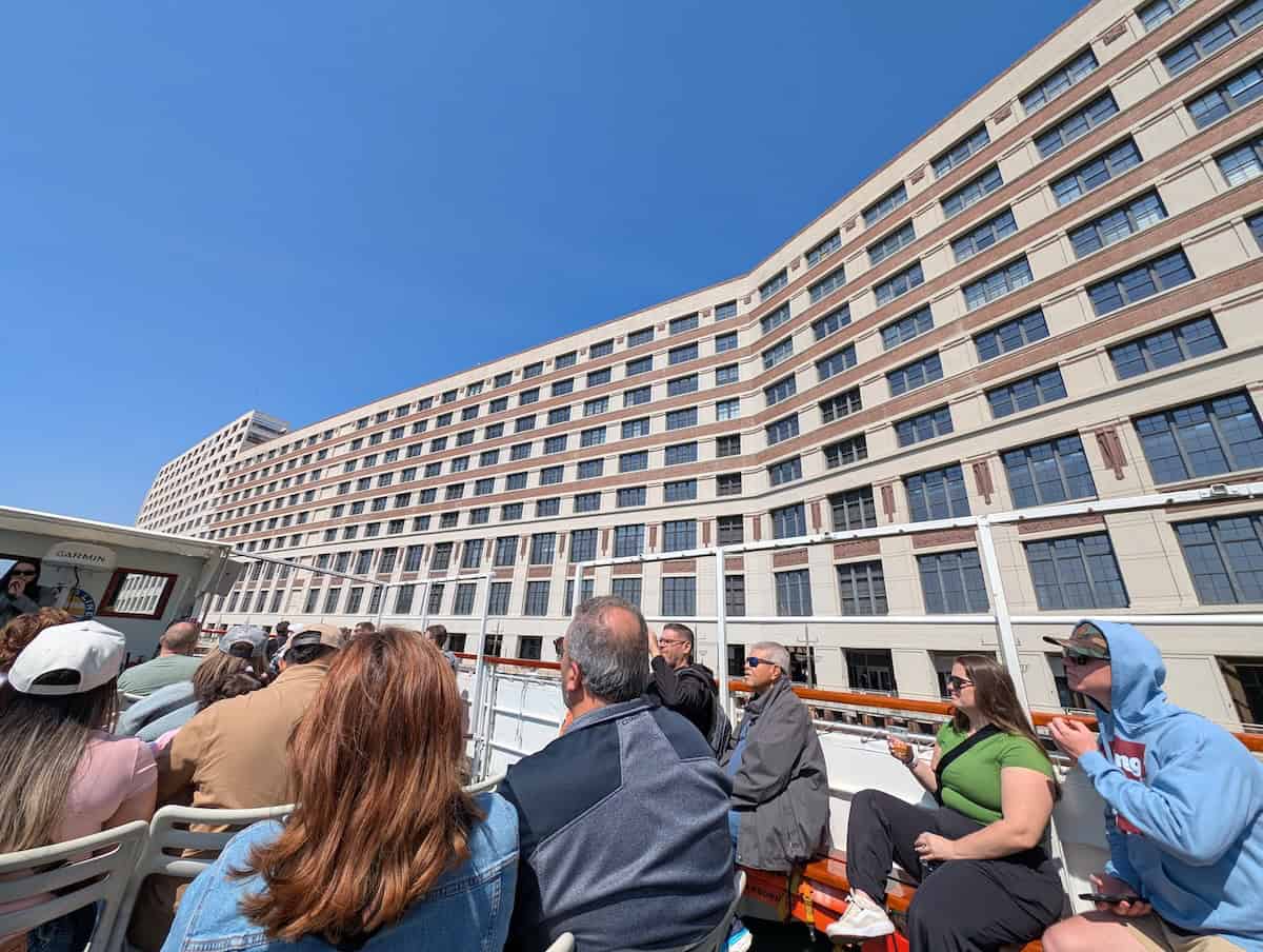 Montgomery Ward Warehouse - Chicago Architecture Boat Tour: Highlights Gallery of the City's Iconic Skyline - Frayed Passport