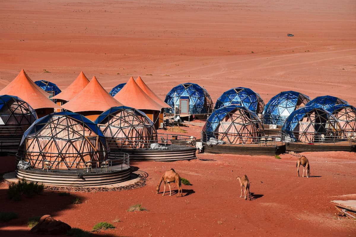 The Budget Adventurer's Guide to Booking Unique Housing: Treehouses, Geodesic Domes, Houseboats & Beyond - Frayed Passport