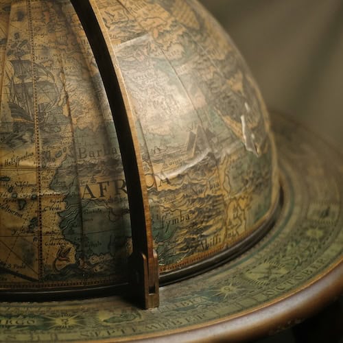 Know - Trivia & Fun Facts - Frayed Passport